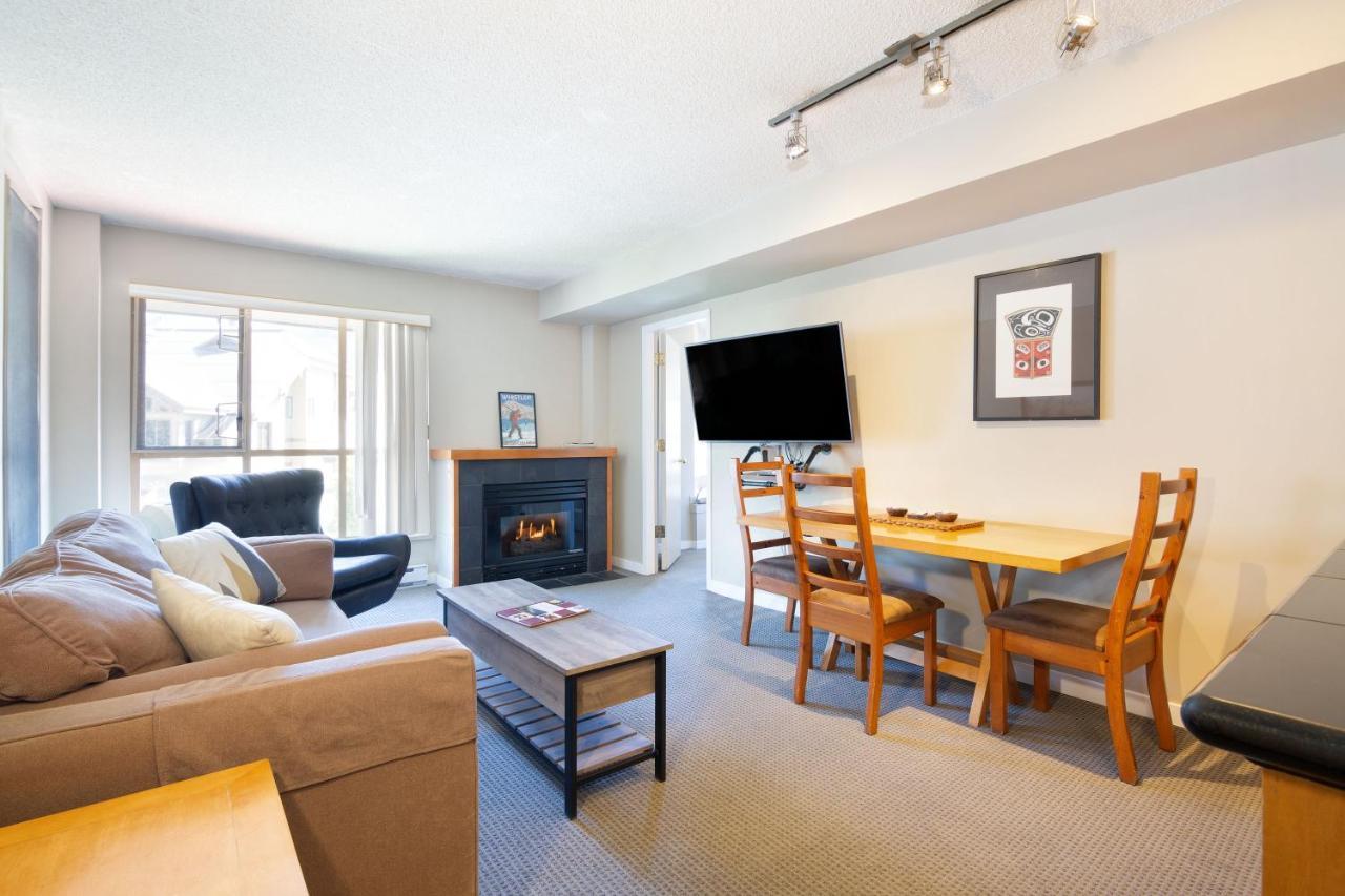 Whistler Village Centre By Latour Hotels And Resorts Eksteriør bilde